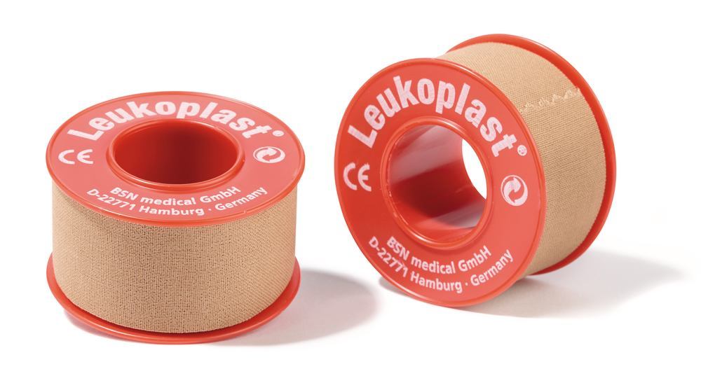 helling Geletterdheid Bij wet Surgical tape Leukoplast®, 5 m x 12.5 mm | Plasters, dressings and plaster  dispenser | Eye wash and first aid box | Occupational Safety and Personal  Protection | Labware | Carl Roth - France
